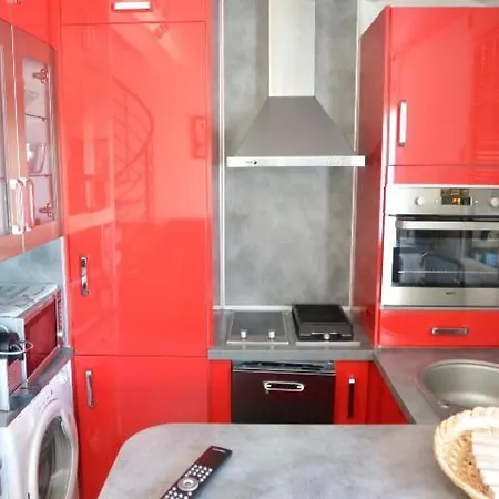 Studio With Balcony In The Heart Of Pine Forest 209 *